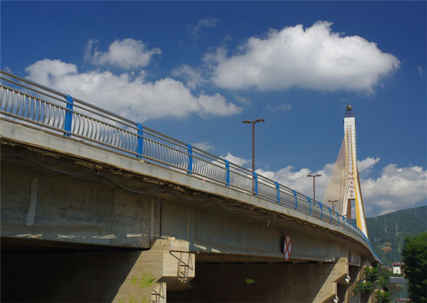 宜昌304不锈钢桥梁护栏：安全、耐用与美观的完美结合